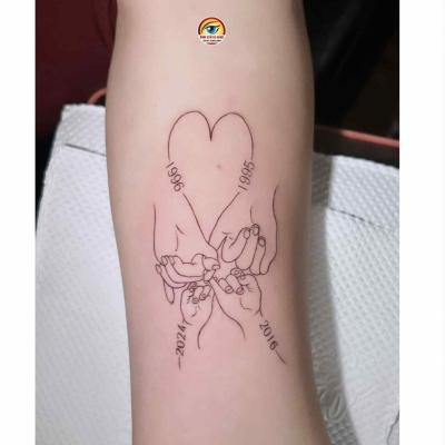 hình xăm gia đình được thiết kế độc đáo