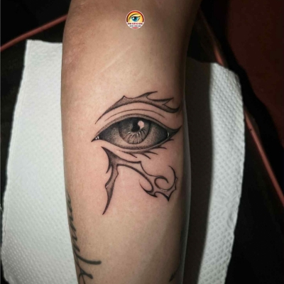 mắt của thần horus thể hiện sự may mắn và trí tuệ